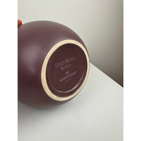 Vera Wang by Wedgwood Naturals Purple Large Portable Solid China Pitcher - Picture 8 of 8